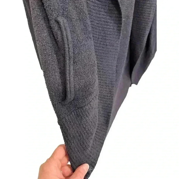 - - Barefoot Dreams Navy Cardigan Bamboo Chic Lite, Size XS/S, Pre-Owned - Picture 2 of 7